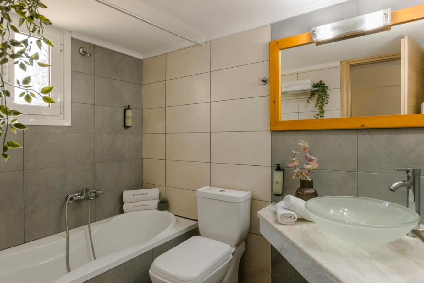 Hotel Century