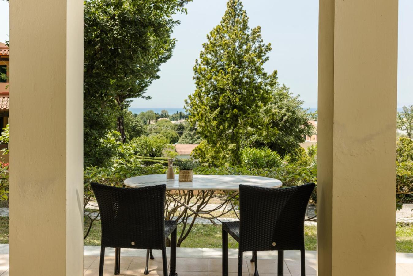 Hotel Century 4*