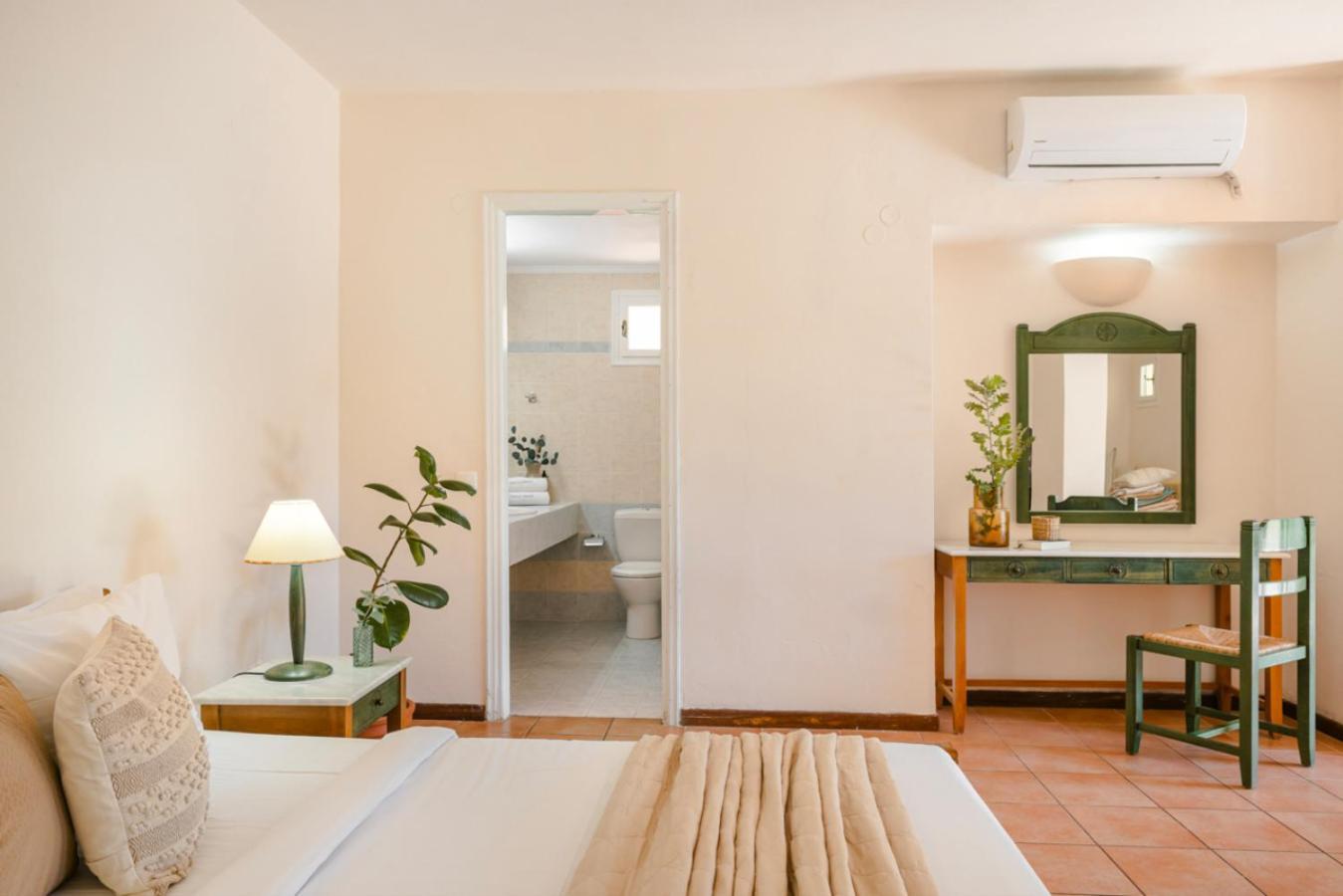 Hotel Century Acharavi (Corfu)