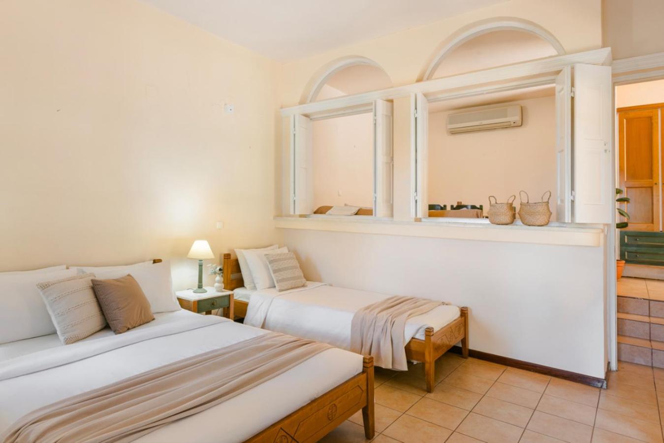 Hotel Century Acharavi (Corfu)